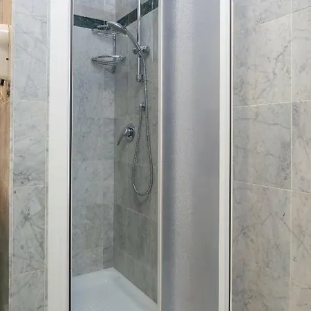 Garibaldi 1st Floor Διαμέρισμα
